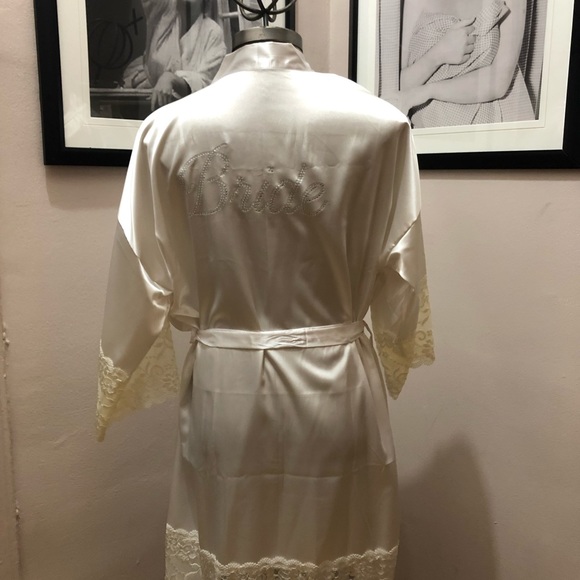 π°πΏπ°π½π°π»π°πΌLACE BRIDE ROBE ππ°π»π°πΌπ°πΏπ°π½ - Picture 5 of 7